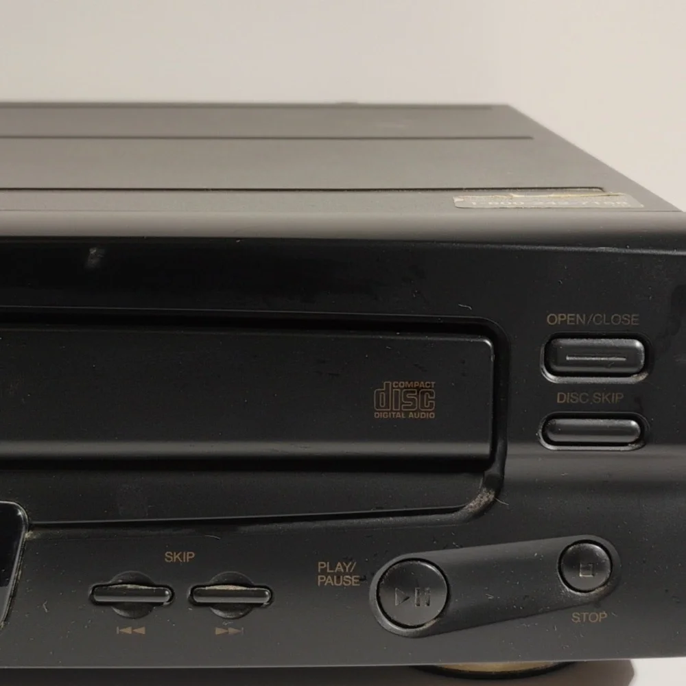 Symphonic 5 Disc Automatic CD Changer CD5800